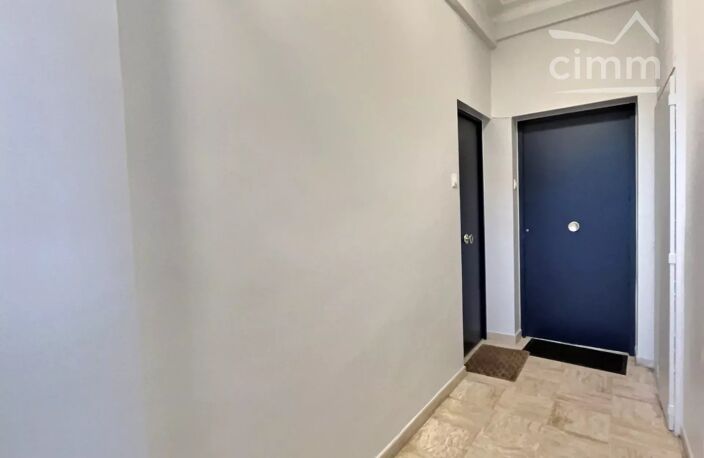 F2 ALFORTVILLE — photo 2