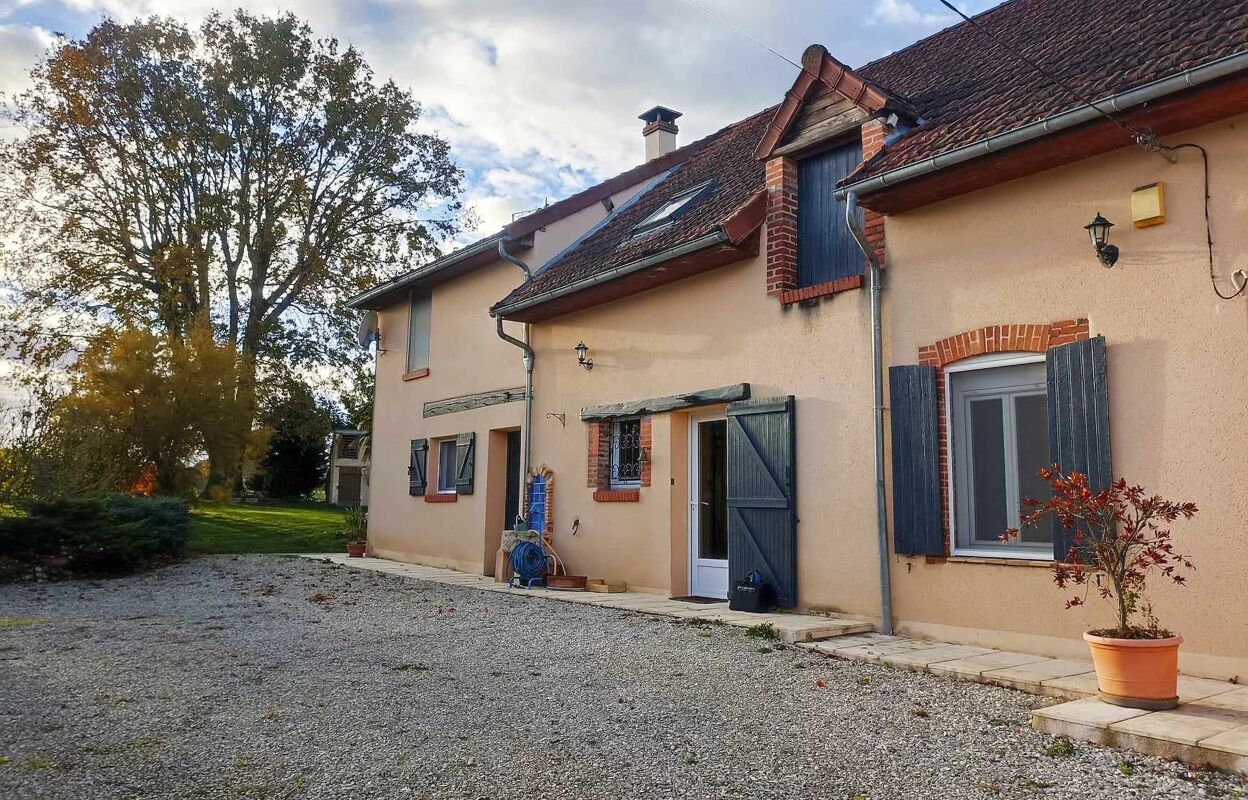 maison 5 pièces 128 m2 à vendre à Santranges (18240)