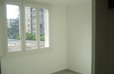 location appartement 740 € CC /mois à proximité de Fontaine (38600)