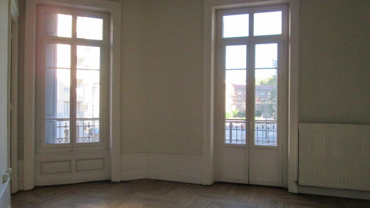 appartement 4 pièces 101 m2 à louer à Saint-Étienne (42000)