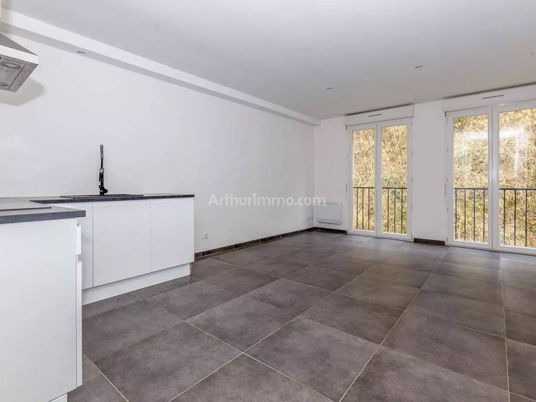 A LOUER - Appartement T2 - St Genix les Villages — photo 1