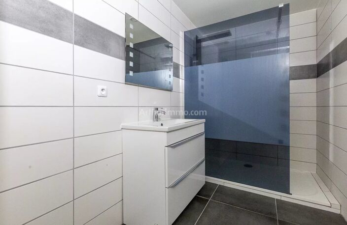 A LOUER - Appartement T2 - St Genix les Villages — photo 5