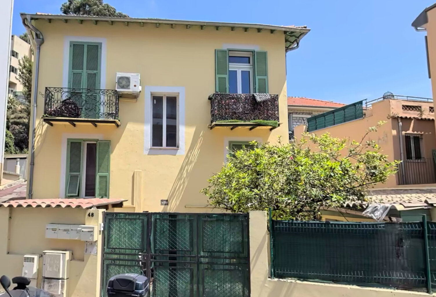 A VENDRE IMMEUBLE NICE CARLONE 250 M2 COMPOSE DE 10 APPARTEMENTS — photo 1