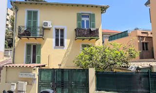 Immeuble  254 m² à vendre à Nice (06200)