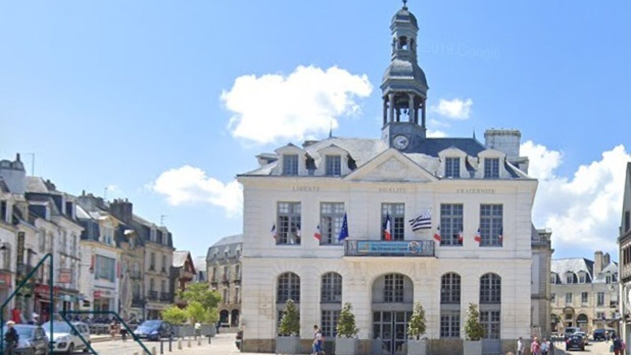 commerce  pièces 270 m2 à louer à Auray (56400)