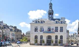 Commerce  270 m² à louer à Auray (56400)