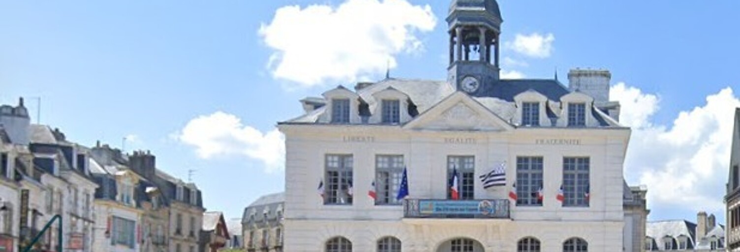 Commerce  270 m² à louer à Auray (56400)