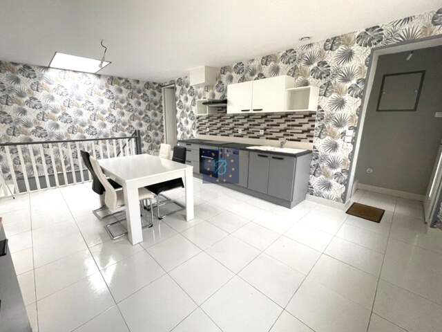 Maison 6 P+C — photo du bien