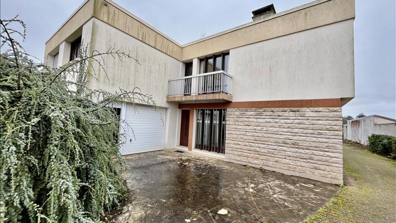 maison 7 pièces 246 m2 à vendre à Châteauroux (36000)