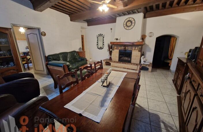 T3 — photo 3