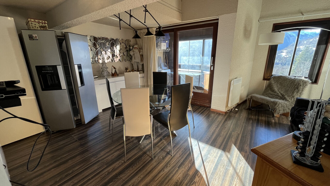 appartement 3 pièces 55 m2 à vendre à Saint-Pons (04400)