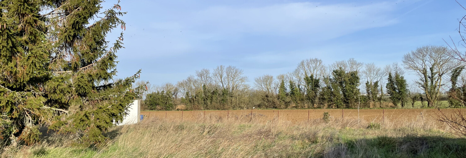 Terrain  770 m² à vendre à Croix-Chapeau (17220)