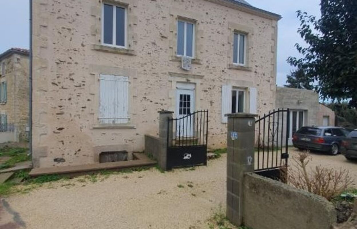maison 4 pièces 150 m2 à vendre à La Caillère-Saint-Hilaire (85410)