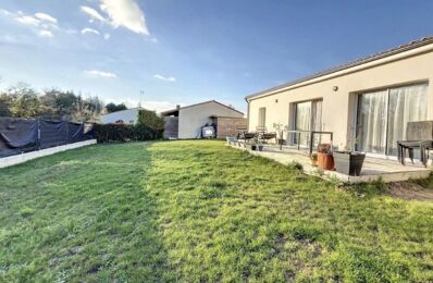 vente maison 216 500 € à proximité de Saint-Florent-des-Bois (85310)