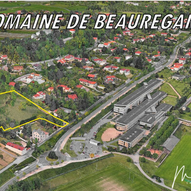 Terrain 1200 m²