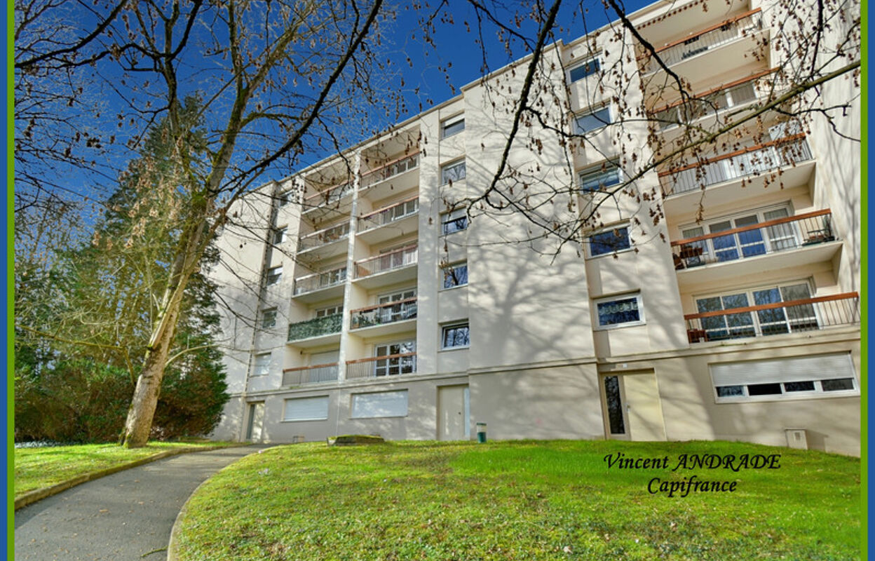 appartement 3 pièces 70 m2 à Évry-Courcouronnes (91000)