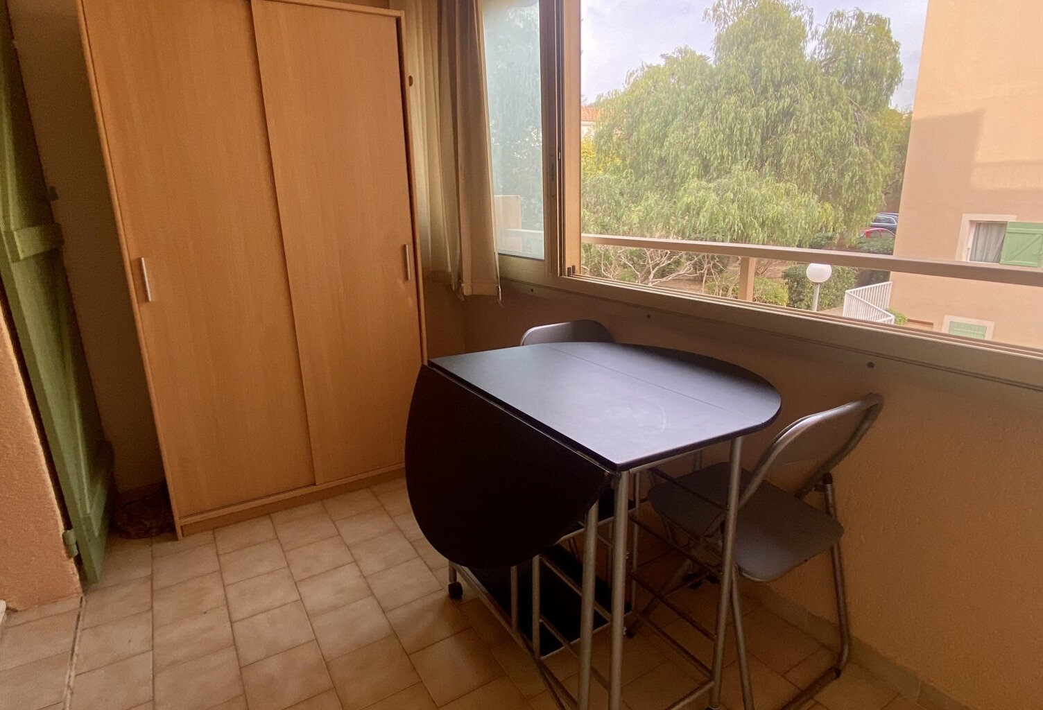 Appartement T1 avec stationnement privatif — photo 1