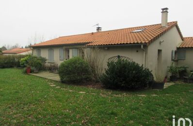vente maison 193 000 € à proximité de La Forêt-sur-Sèvre (79380)