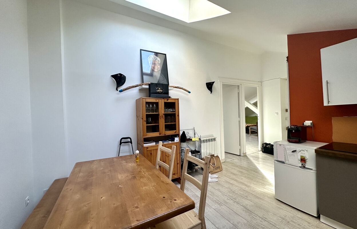 appartement 2 pièces 77 m2 à vendre à Villeurbanne (69100)