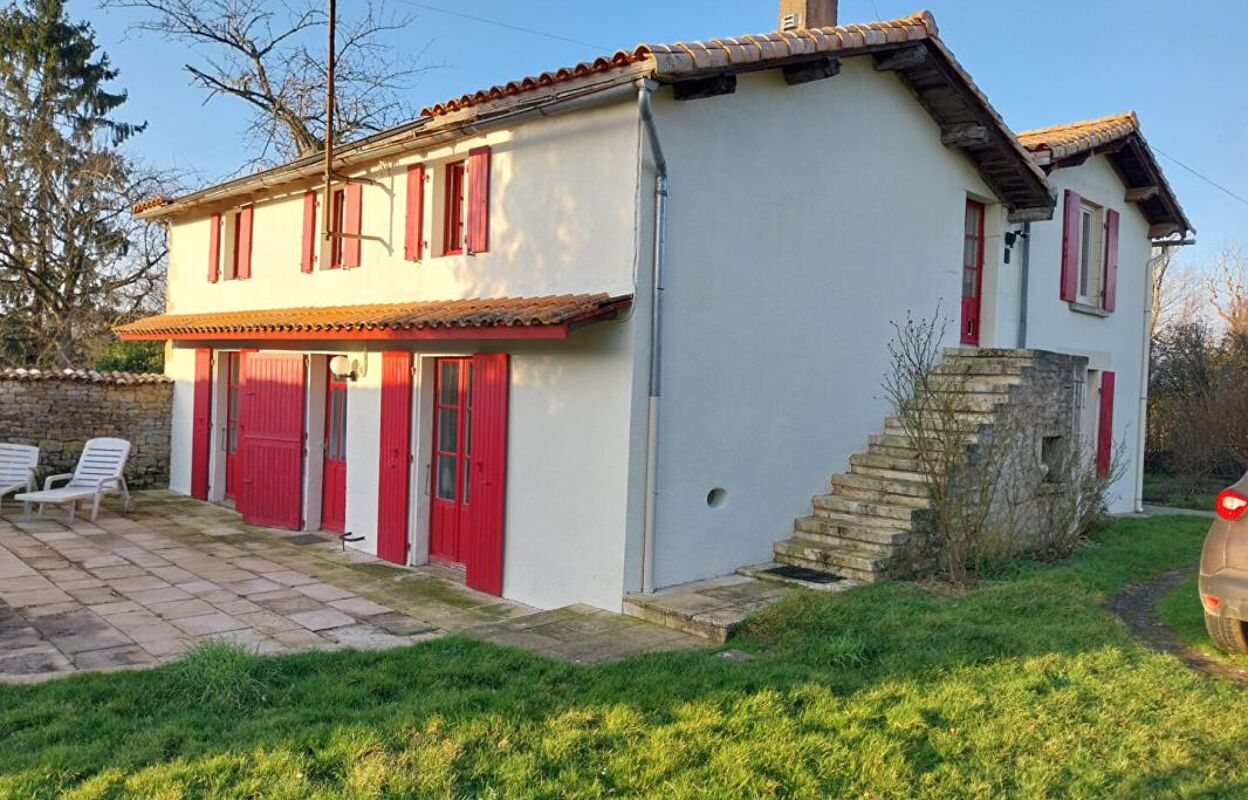 maison 7 pièces 175 m2 à vendre à Prailles-la-Couarde (79370)