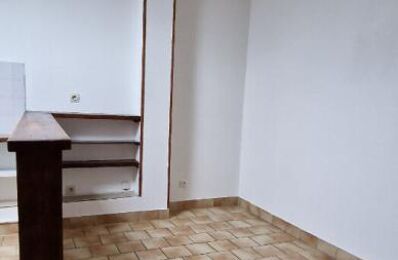 location appartement 330 € CC /mois à proximité de Le Malesherbois (45300)