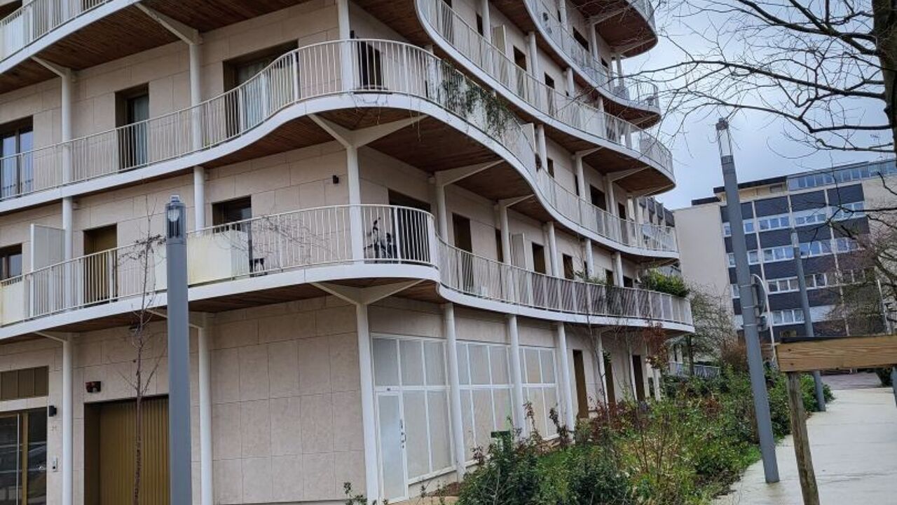appartement 2 pièces 47 m2 à vendre à Vélizy-Villacoublay (78140)