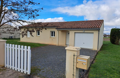 vente maison 181 900 € à proximité de Rouillac (16170)