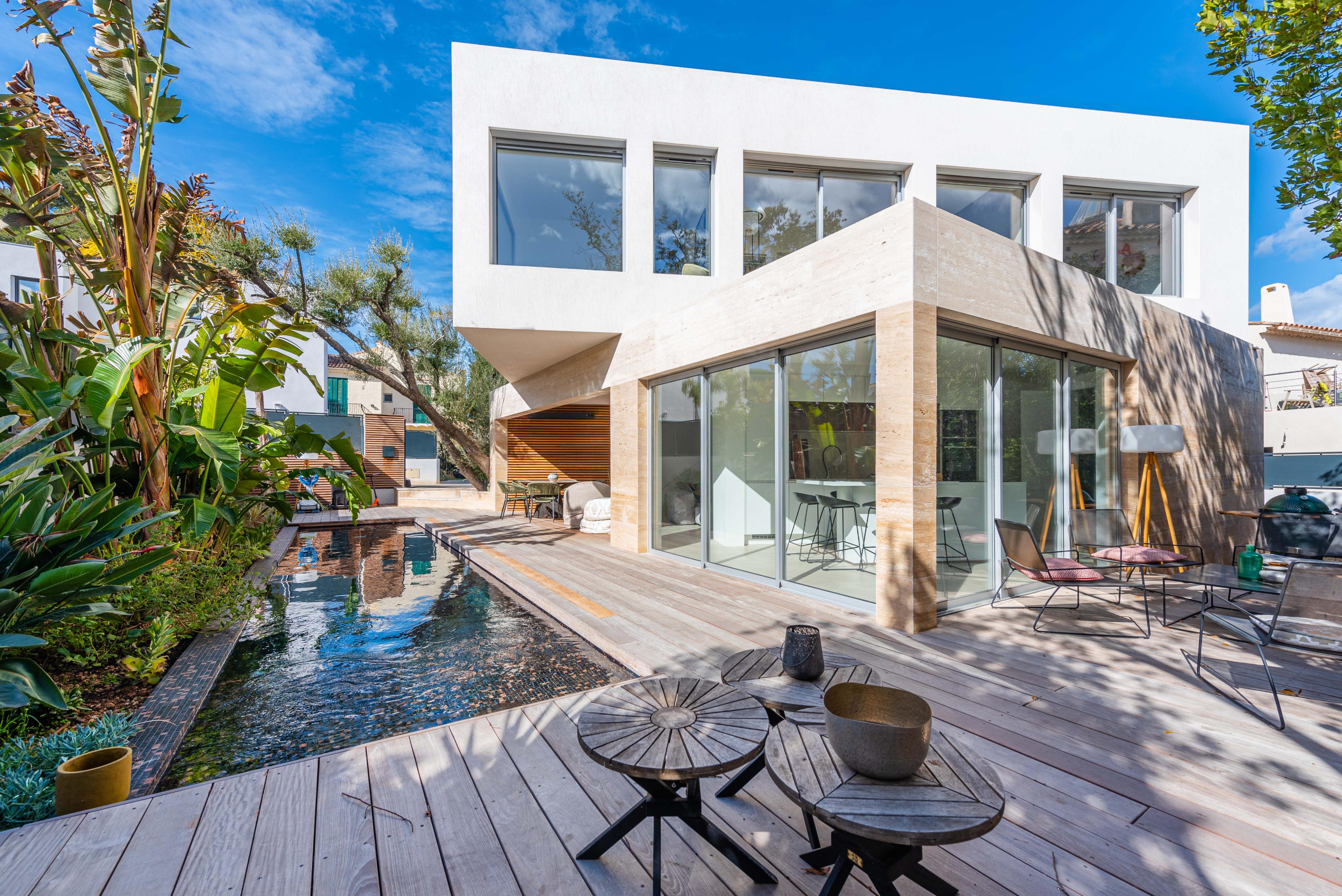 Villa / Maison  T6 à vendre Garde (La) 83130