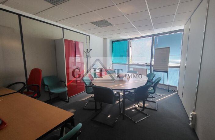 Bureaux 210 M2² standing — photo 4