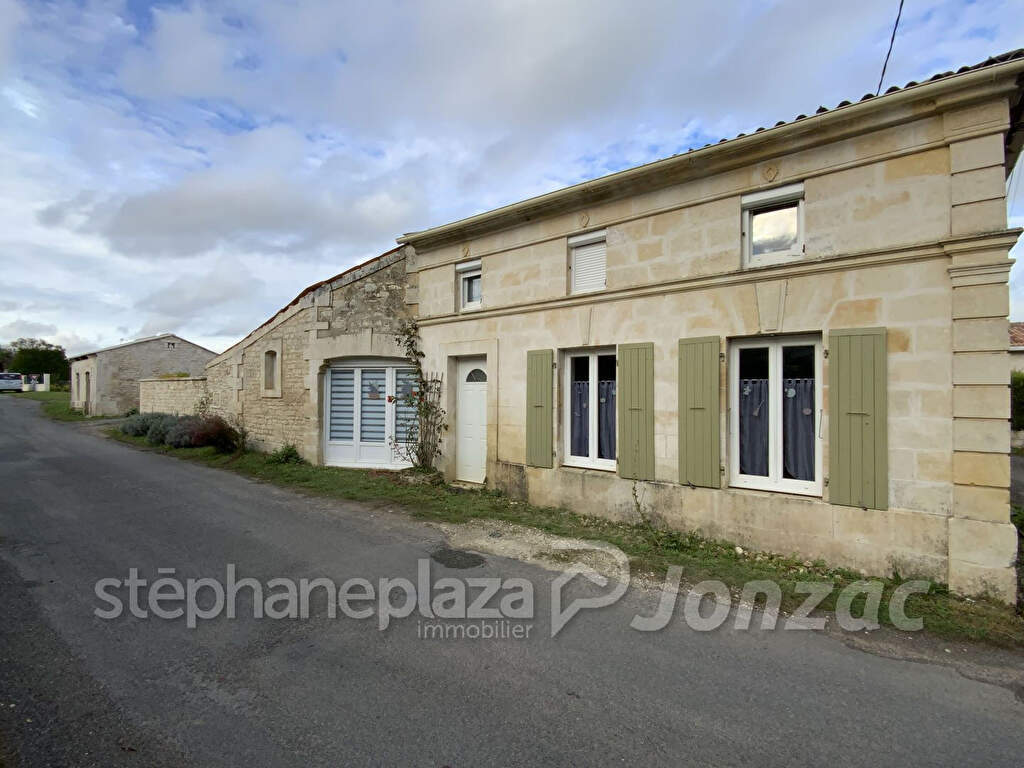 Villa / Maison 4 pièces  à vendre Jonzac 17500