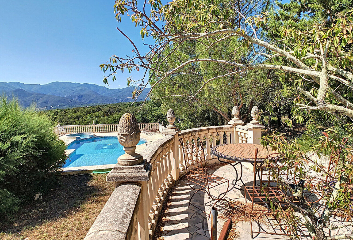RARE PROCHE CERET CENTRE — photo 1