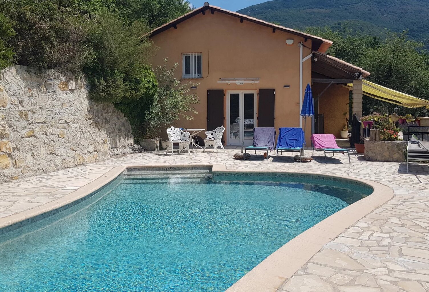 Belle villa avec piscine — photo 1