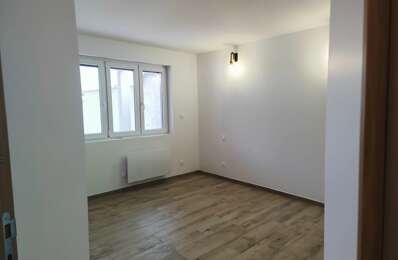 vente appartement 204 700 € à proximité de Villars (42390)
