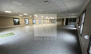 Bureau  292 m² à louer à Tassin-la-Demi-Lune (69160)