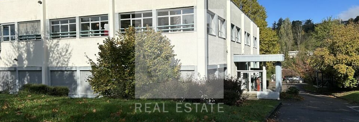 Bureau  198 m² à louer à Tassin-la-Demi-Lune (69160)