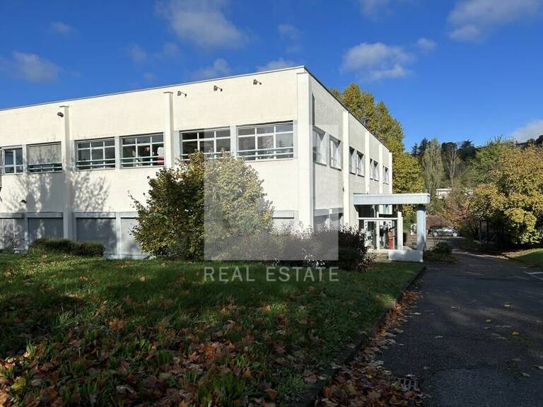 BUREAUX / LOCAL COMMERCIAL à LOUER — photo 1