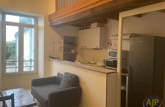 Appartement  duplex Saintes 4 pièce(s) 82.04 m2 — photo 4