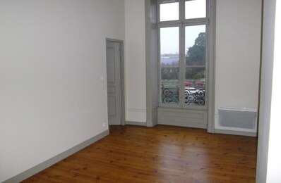 location appartement 461 € CC /mois à proximité de Soulignonne (17250)