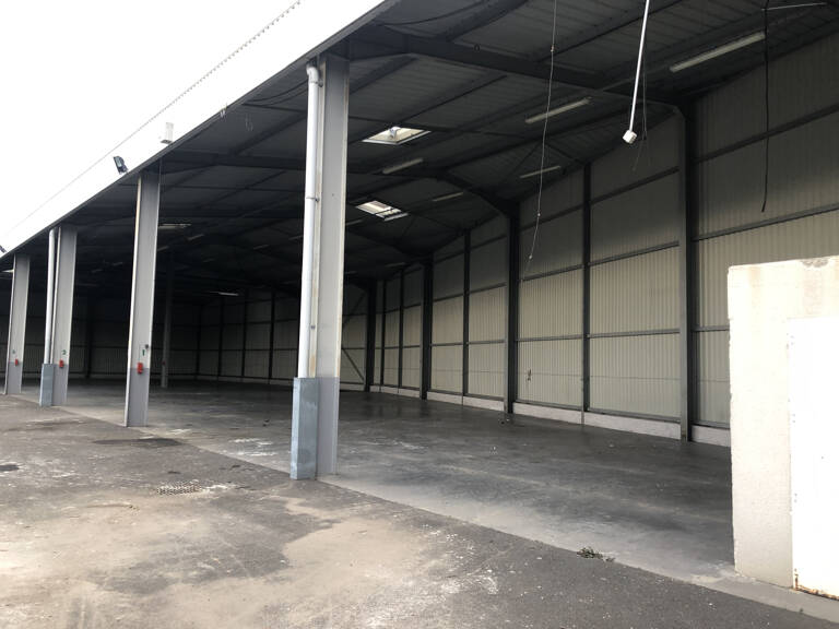 Local commercial — photo 1