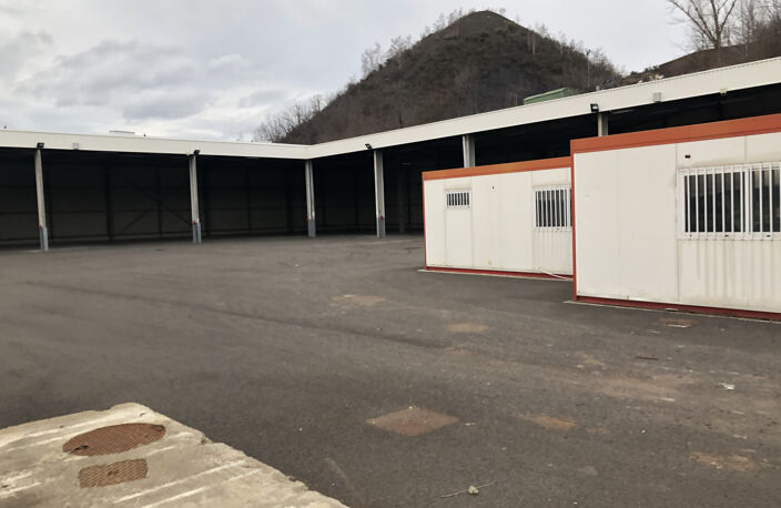 Local commercial — photo 2