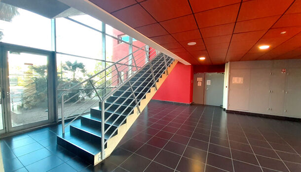 Bureau 8 pièces  à vendre Nîmes 30000