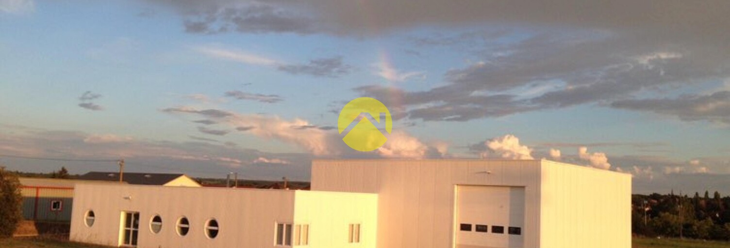 Maison 5 Pièces 500 m² à vendre à Villefranche-d'Allier (03430)