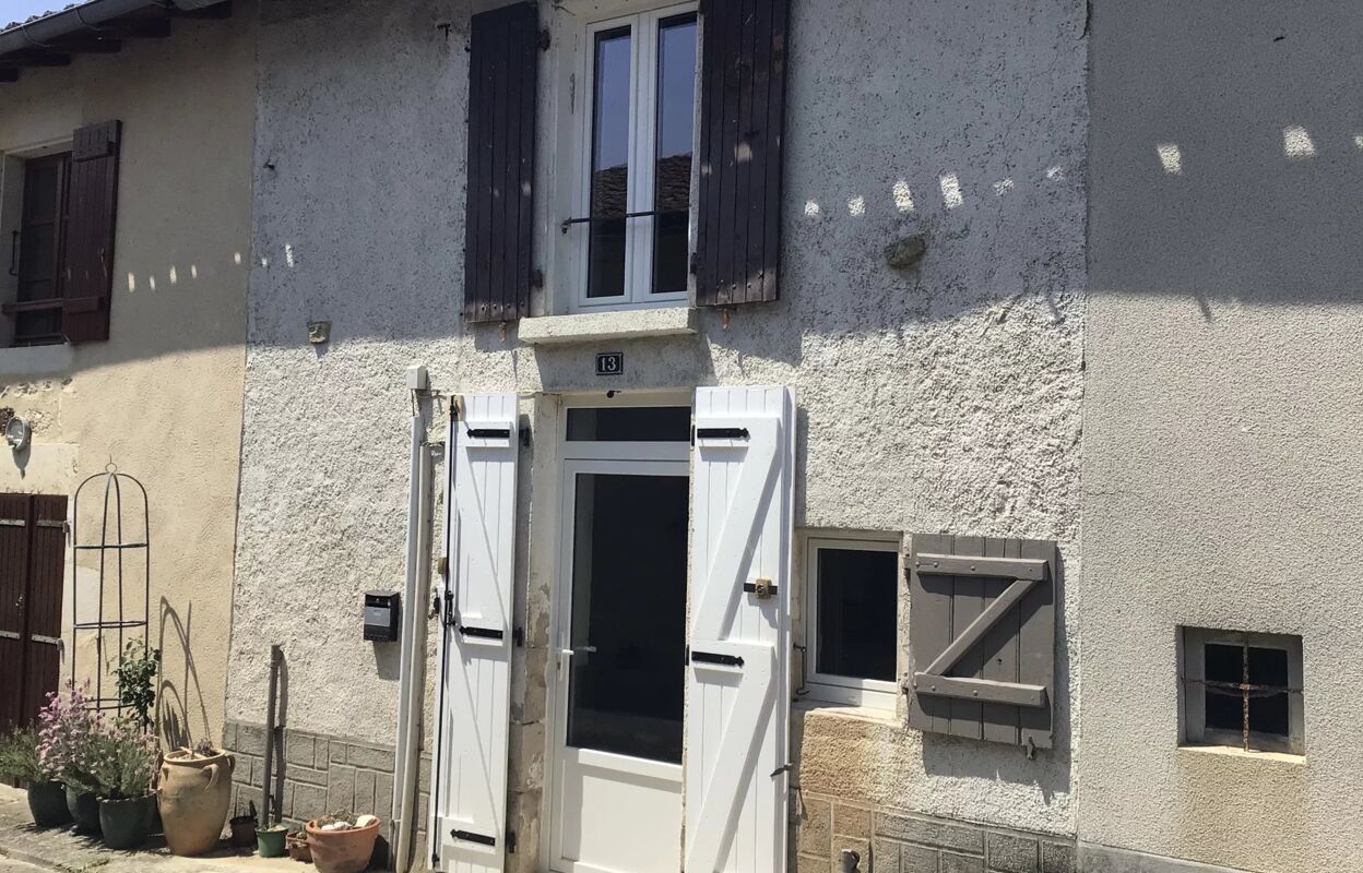 maison 3 pièces 40 m2 à vendre à Épenède (16490)