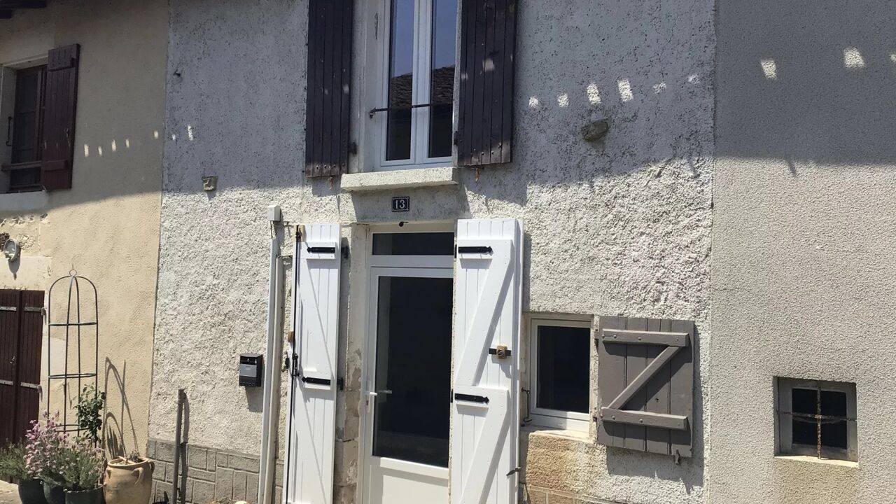 maison 3 pièces 40 m2 à vendre à Épenède (16490)