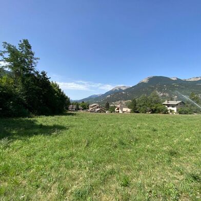 Terrain 574 m²