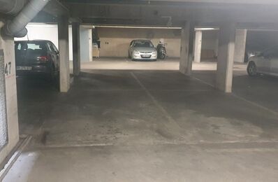 vente garage 15 000 € à proximité de Issy-les-Moulineaux (92130)