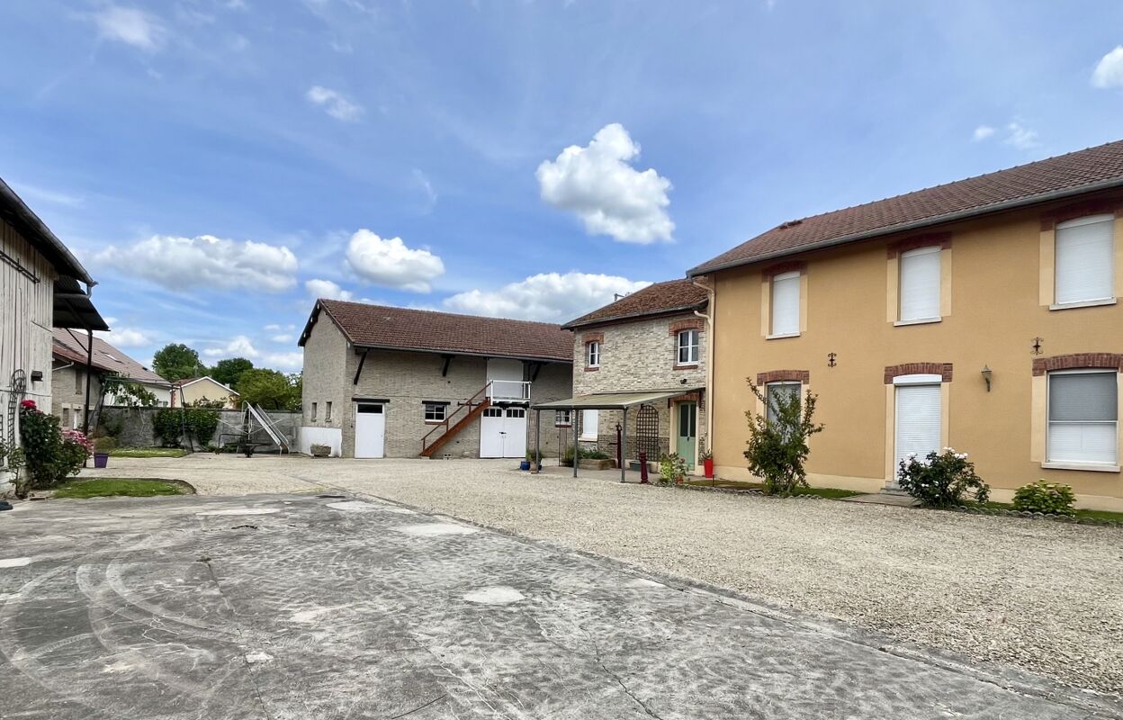 maison 7 pièces 201 m2 à vendre à Auve (51800)