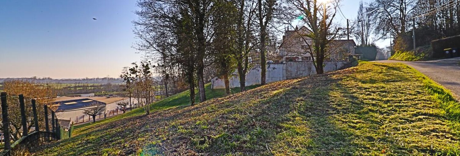 Terrain  1415 m² à vendre à Saint-Satur (18300)