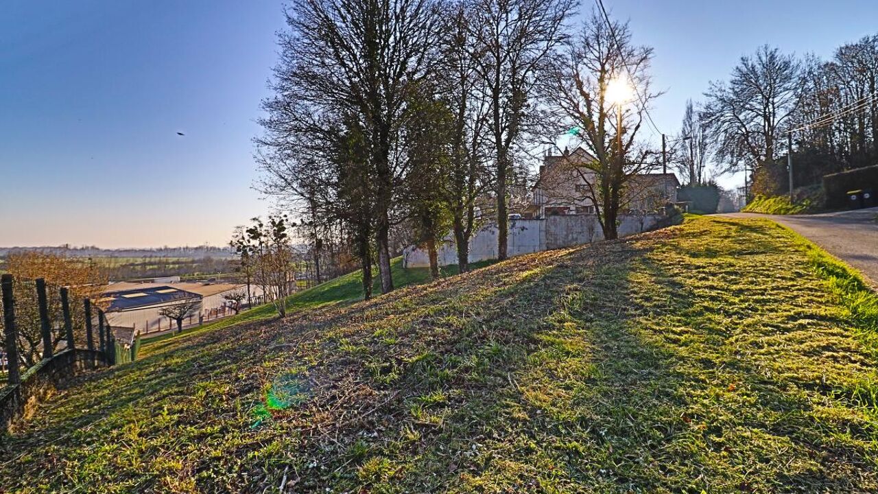 terrain  pièces 1415 m2 à vendre à Saint-Satur (18300)