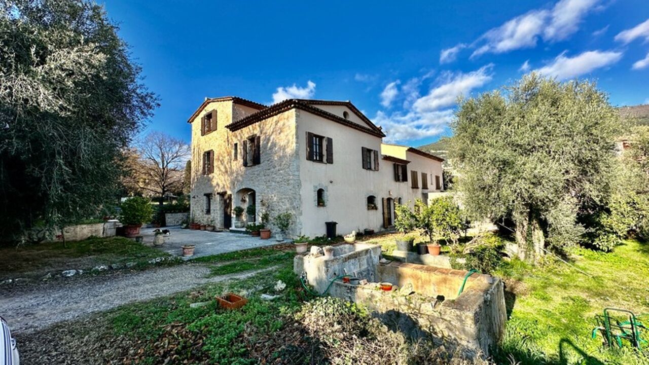 maison 5 pièces 343 m2 à vendre à Grasse (06130)